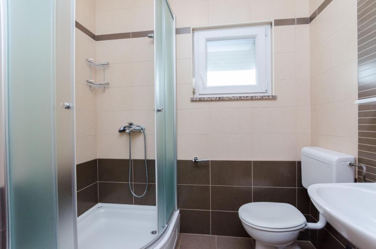 Apartments Ruza A Лопар Екстер'єр фото